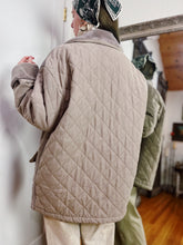 Load image into Gallery viewer, VINTAGE QUILTED FAUX FUR CHORE COAT
