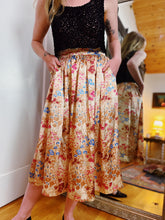 Load image into Gallery viewer, VINTAGE HANDMADE SATIN MEADOW SET
