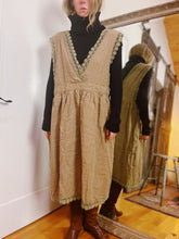 Load image into Gallery viewer, MODERN LINEN LACE JUMPER
